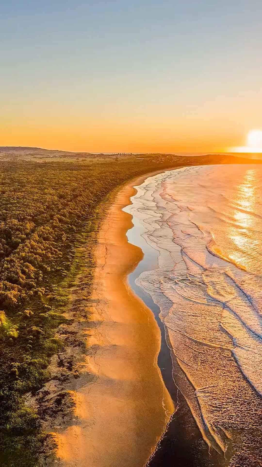 日出海岸线沙滩唯美高清手机壁纸-