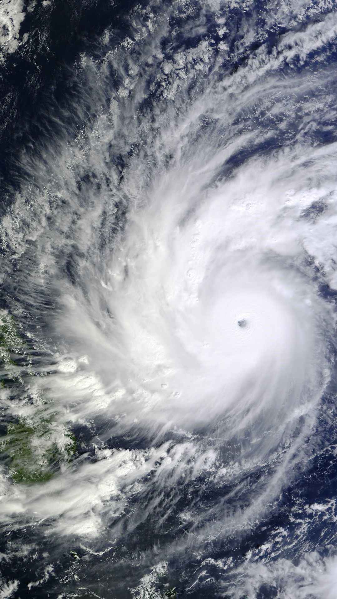 飓风卫星云图手机壁纸-