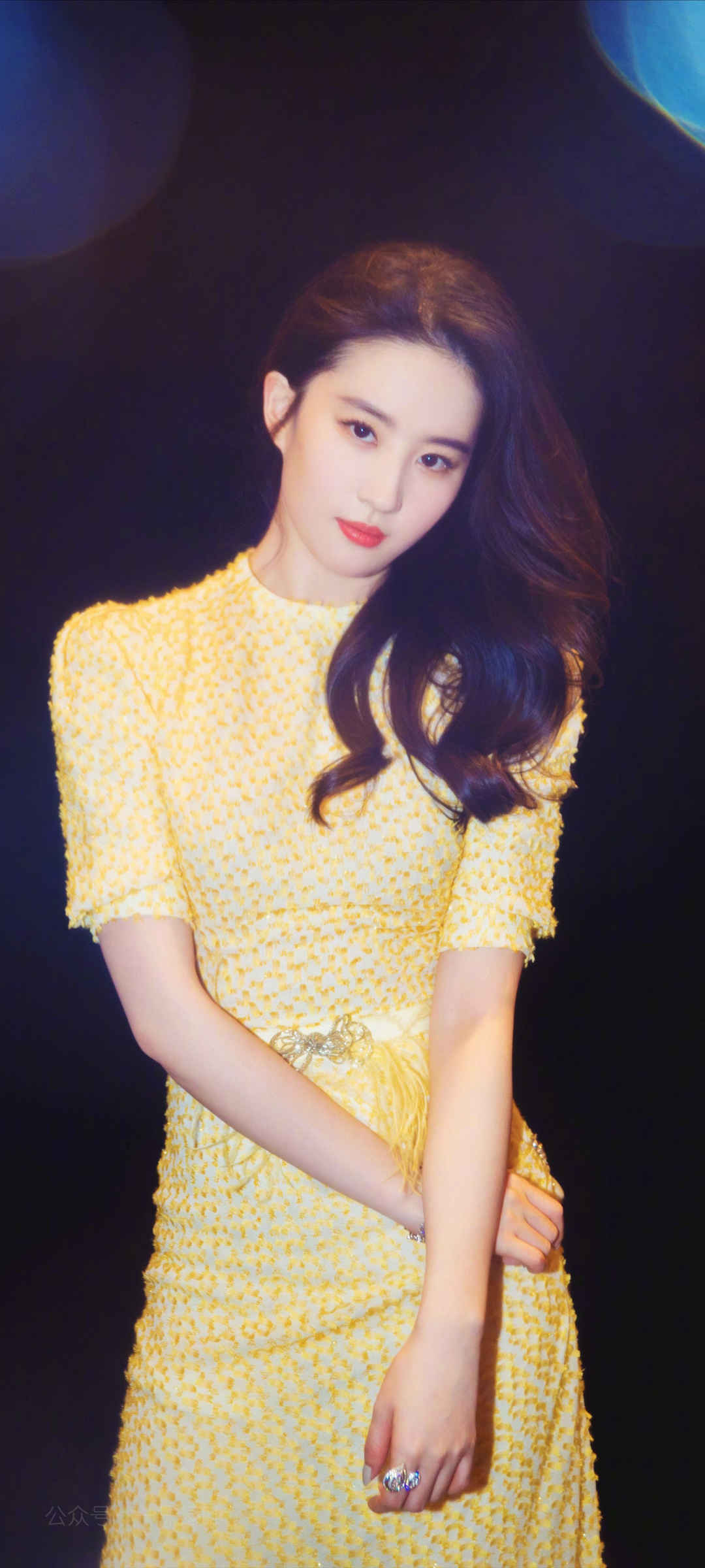 刘亦菲黄色裙子高清美女手机壁纸