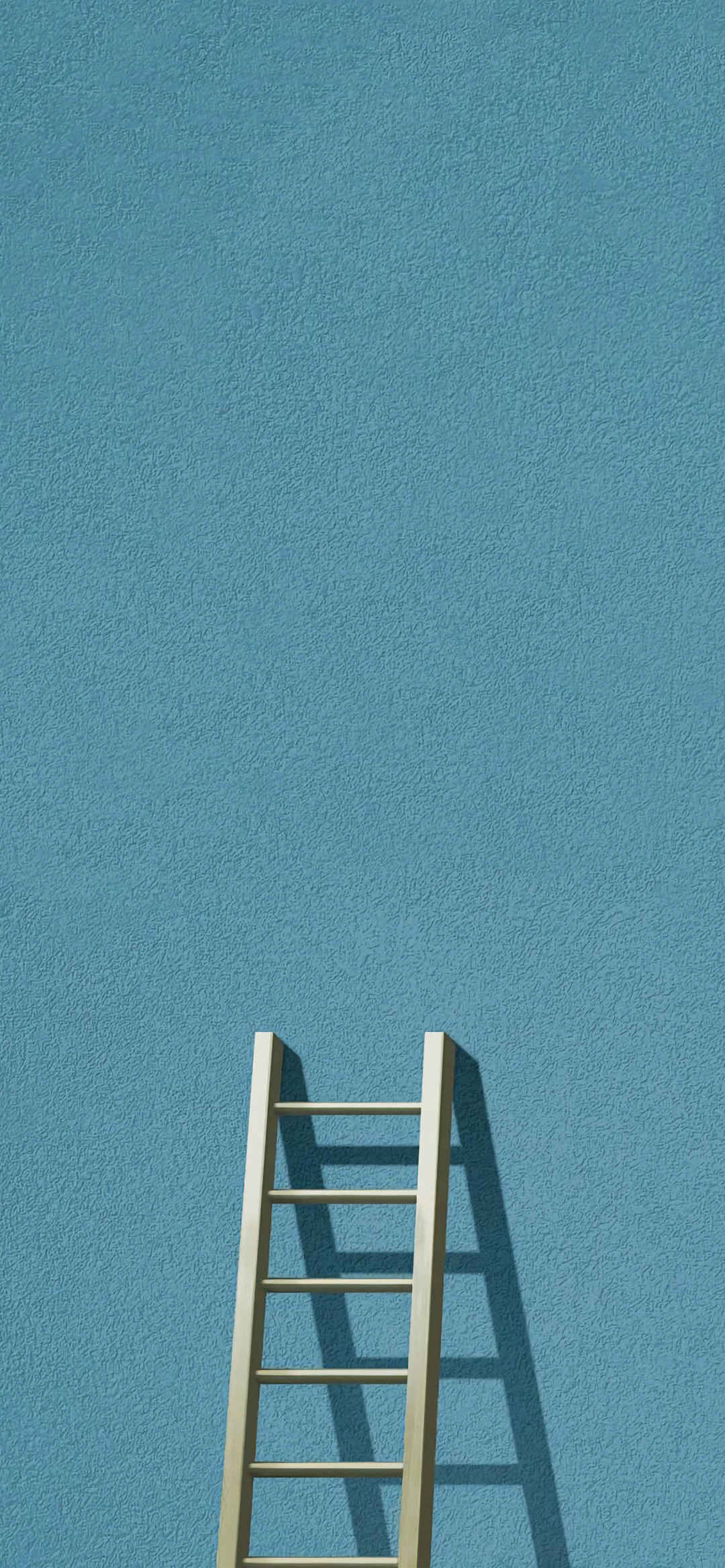 极简创意蓝色墙壁梯子图片
