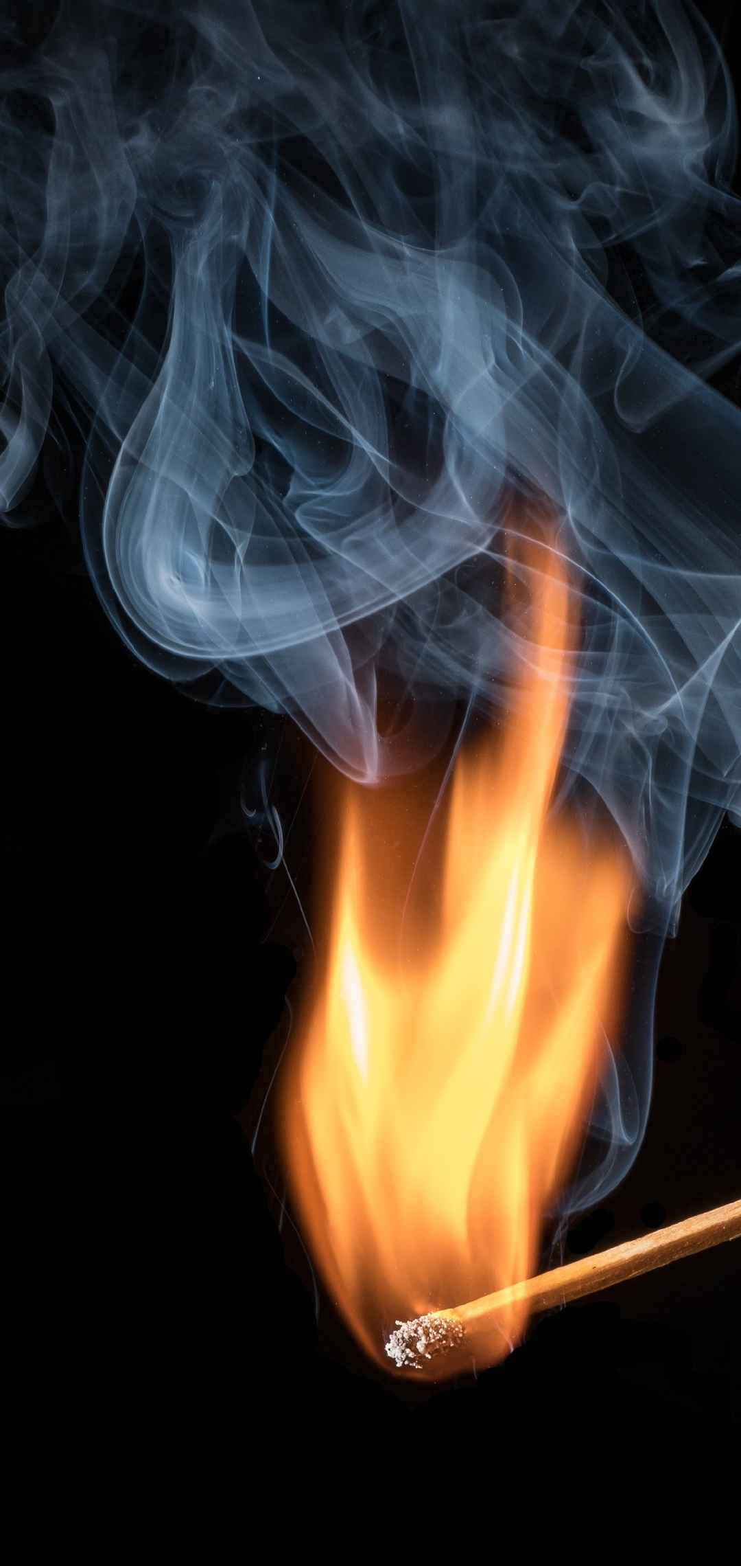 火柴燃烧烟雾手机壁纸