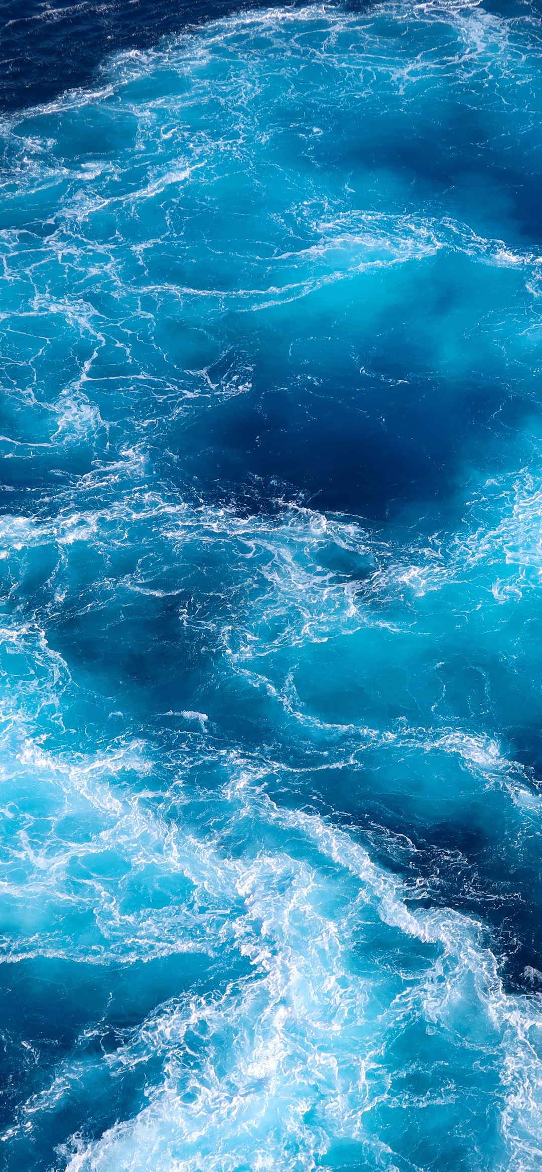 蓝色深海巨浪竖屏壁纸-