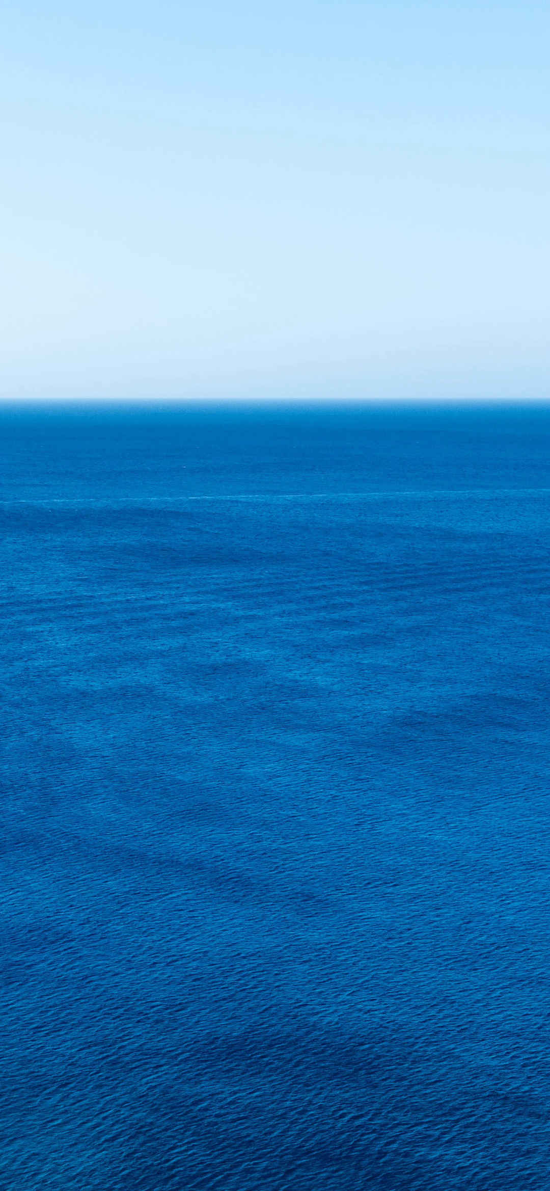 唯美蓝色海洋景深效果手机壁纸