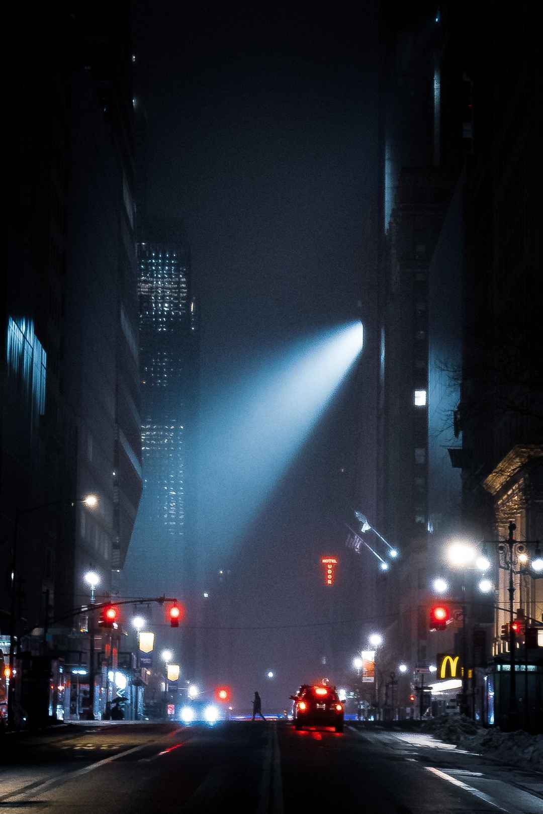夜幕下的城市夜景手机壁纸图片-