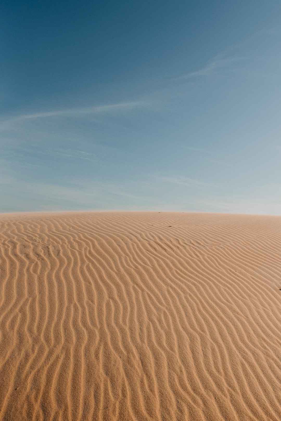 荒芜沙漠手机壁纸-